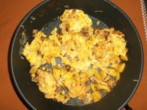 omelette mit Kartoffeln und Champignon